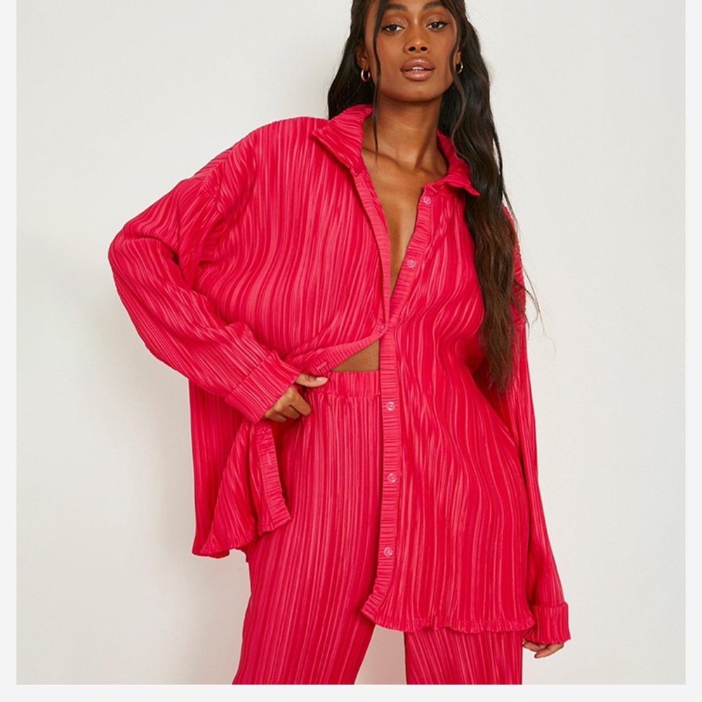 Boohoo Pink Pleated Top and Pants Set